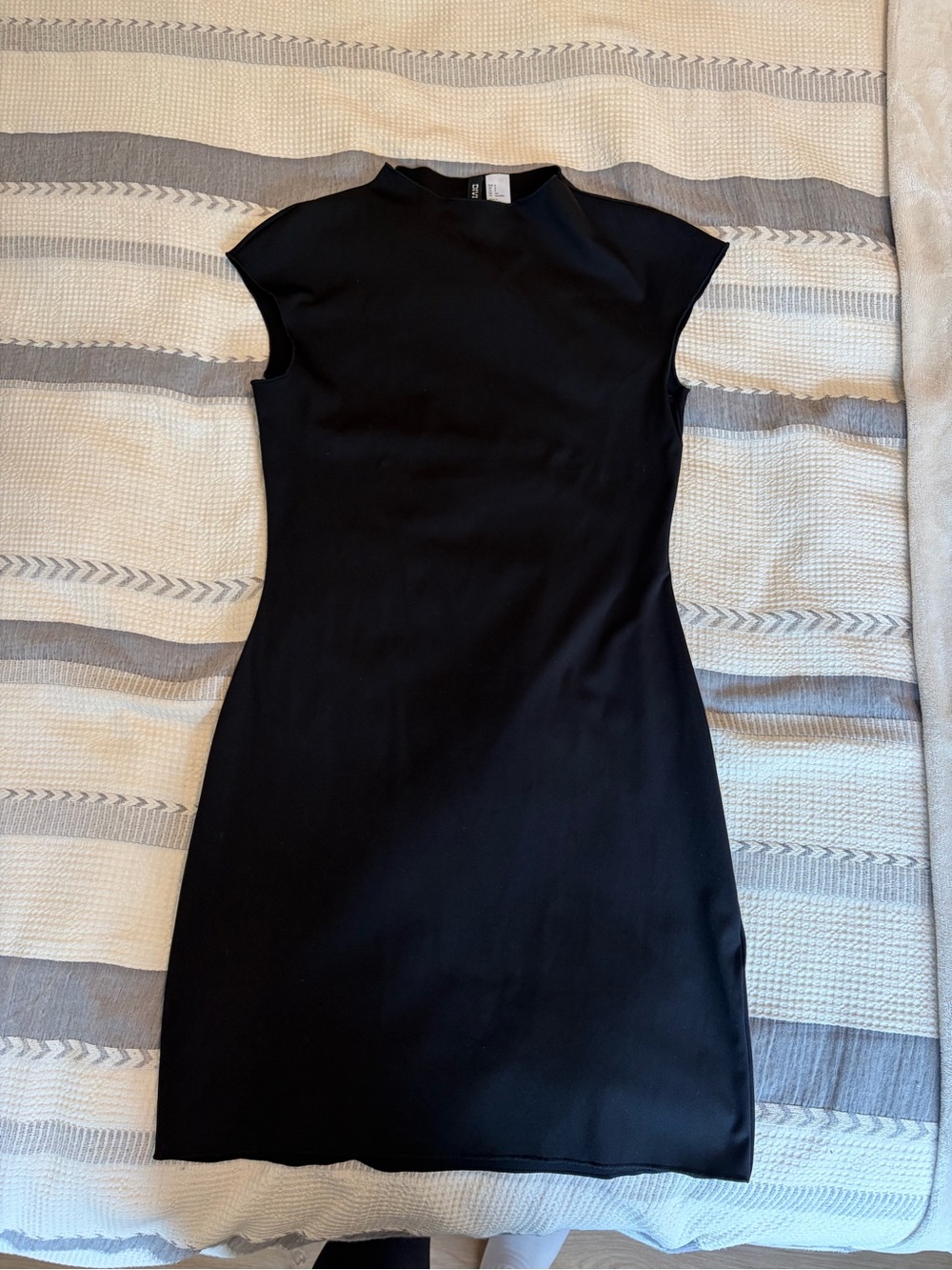 H&M Black Cap-Sleeve Mini Dress